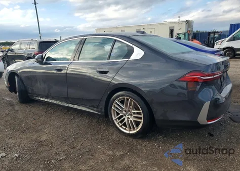 2025 BMW 530 I z USA, uszkodzony, nr VIN WBA43FJ01SCT73170